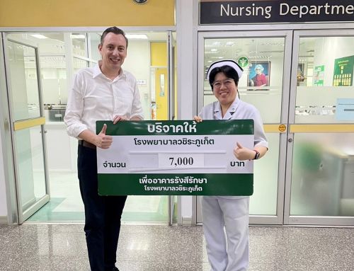 MR.HUET ALEXANDRE JEAN CHRISTOPHE บริจาคเงินจำนวน 7,000 บาท เพื่อสมทบทุนจัดซื้อเครื่องมือแพทย์ “อาคารรังสีรักษา” ศูนย์มะเร็งครบวงจร โรงพยาบาลวชิระภูเก็ต